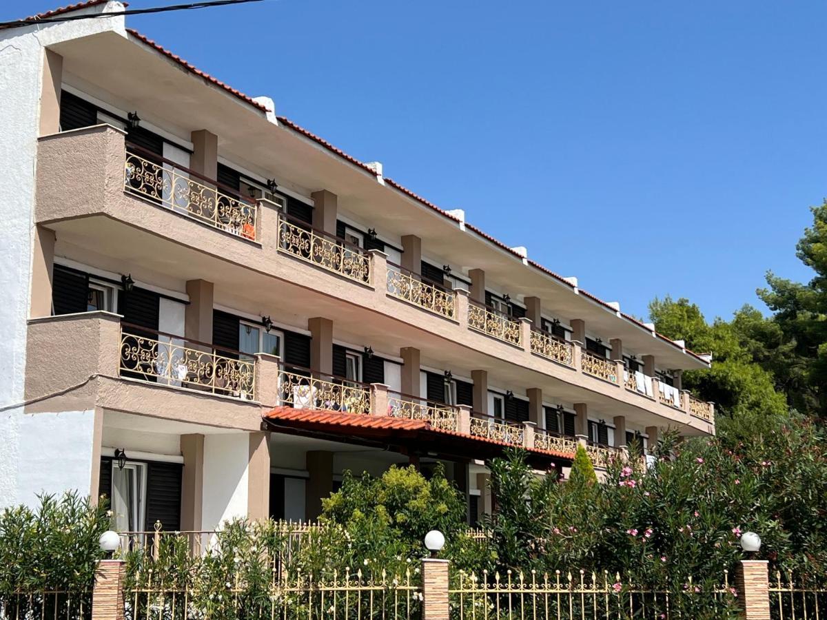 ホテル Porto Matina メタモルフォシ エクステリア 写真