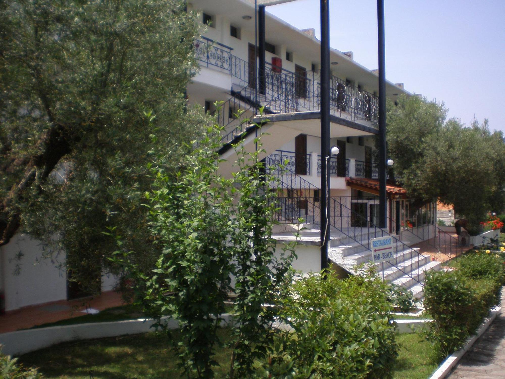 ホテル Porto Matina メタモルフォシ エクステリア 写真