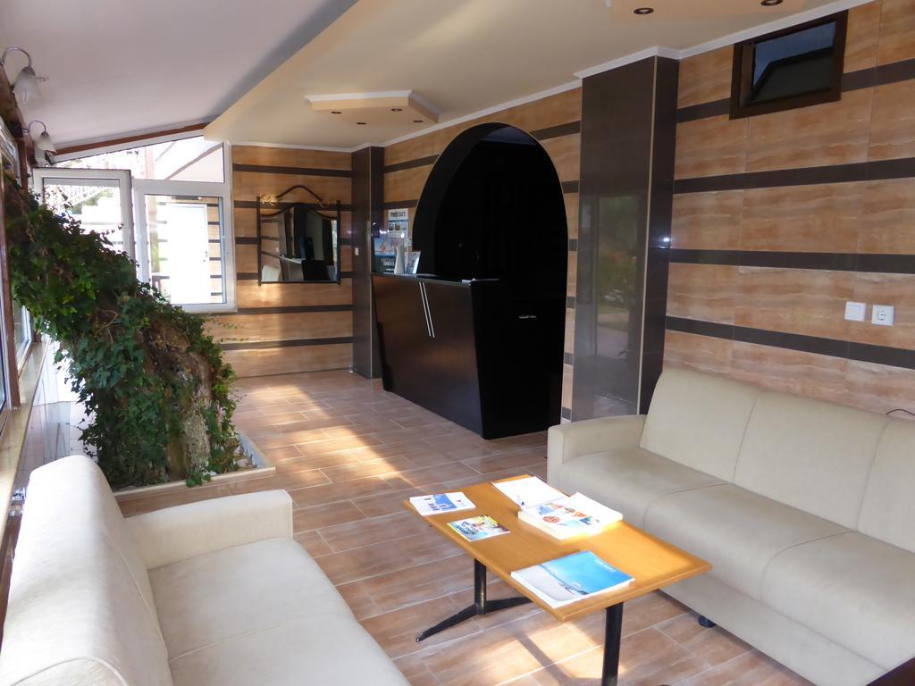 ホテル Porto Matina メタモルフォシ エクステリア 写真