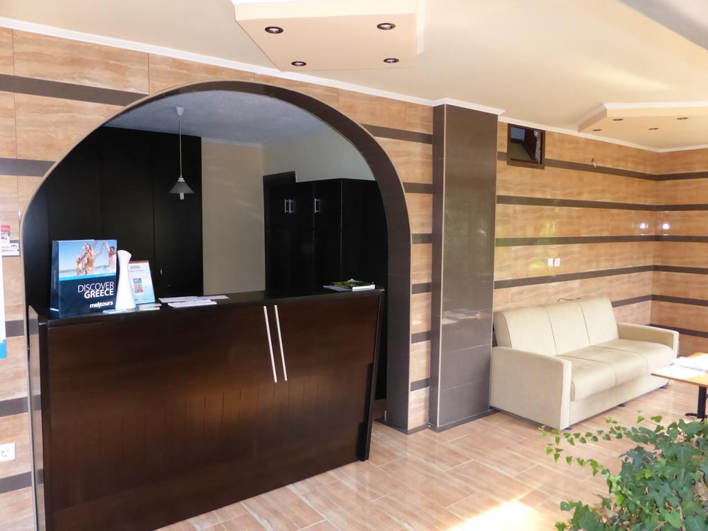 ホテル Porto Matina メタモルフォシ エクステリア 写真