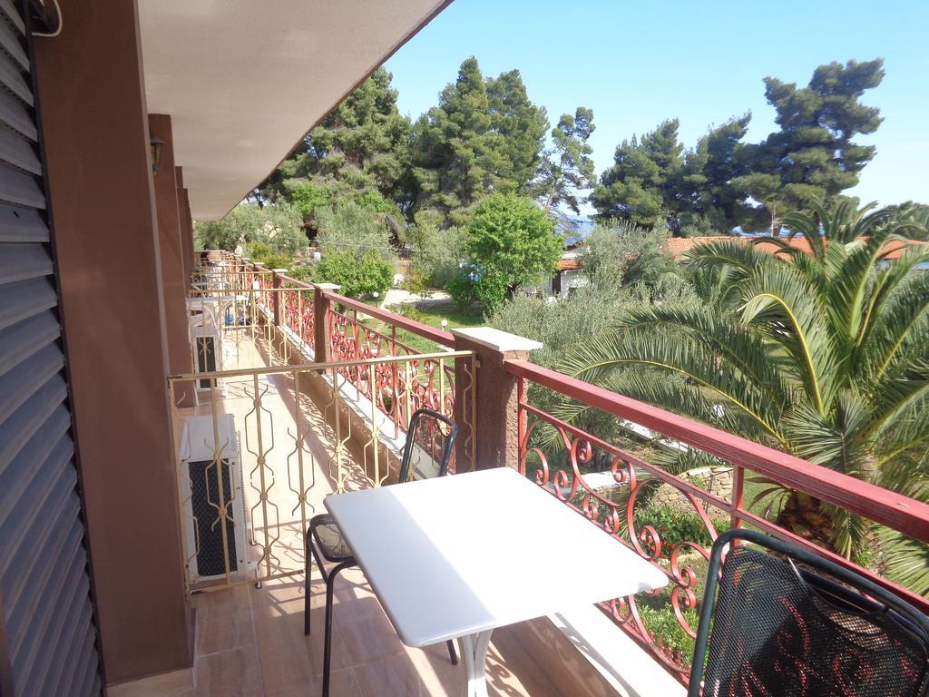 ホテル Porto Matina メタモルフォシ エクステリア 写真