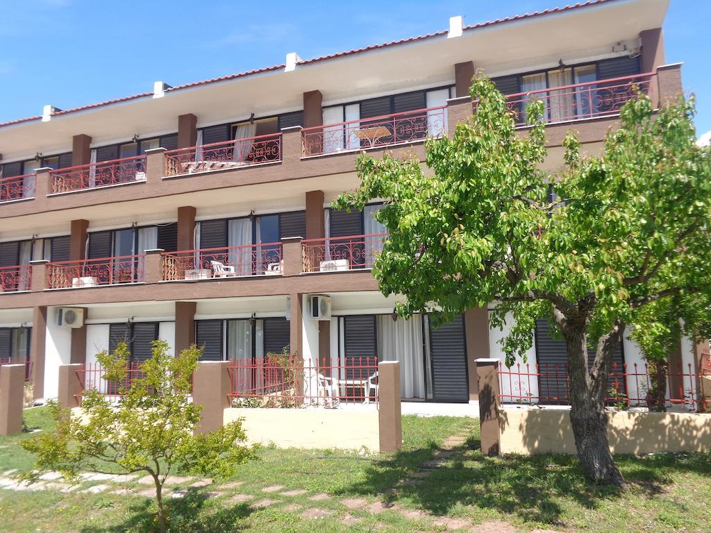ホテル Porto Matina メタモルフォシ エクステリア 写真